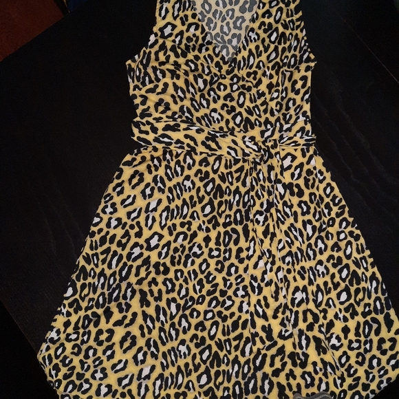 INC International Concepts: yellow leopard 🐆dress - Picture 3 of 4